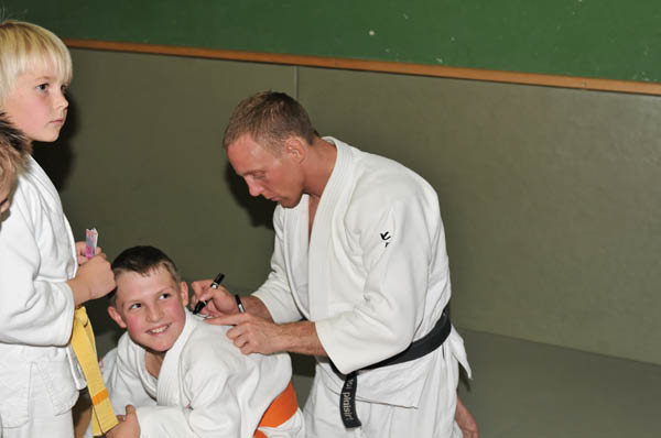 Judo 2008.11.08 David Papaux photo 51 dedicace_DxO